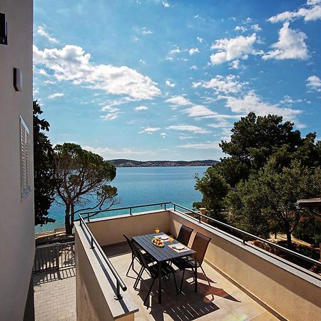 Sea Front Apartments Ivana โรกอซนิซา ภายนอก รูปภาพ