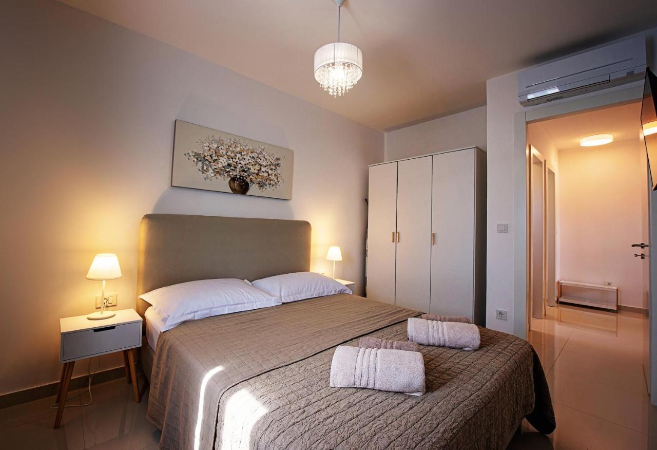 Sea Front Apartments Ivana โรกอซนิซา ภายนอก รูปภาพ