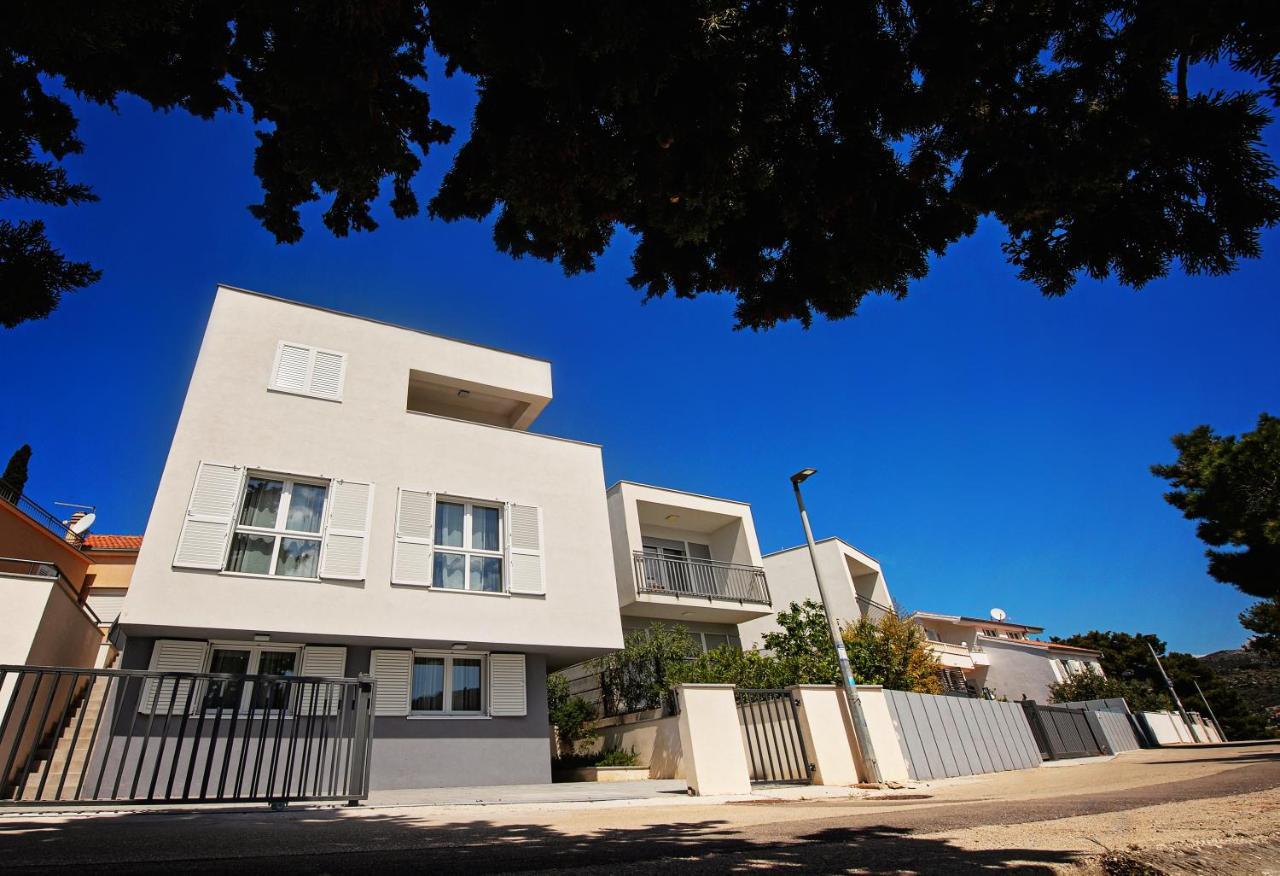 Sea Front Apartments Ivana โรกอซนิซา ภายนอก รูปภาพ